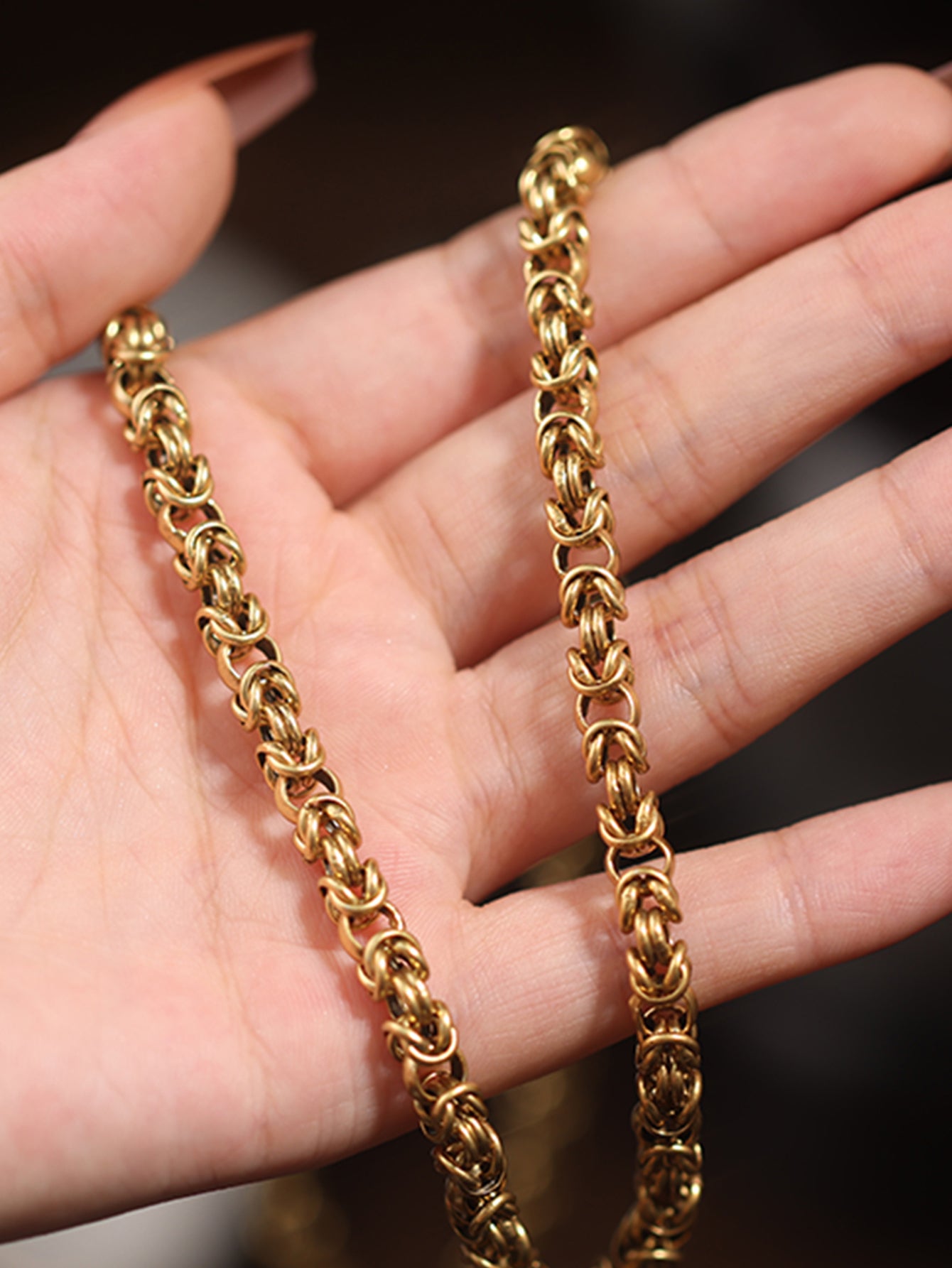 Classic Gold - Tone Link Necklace