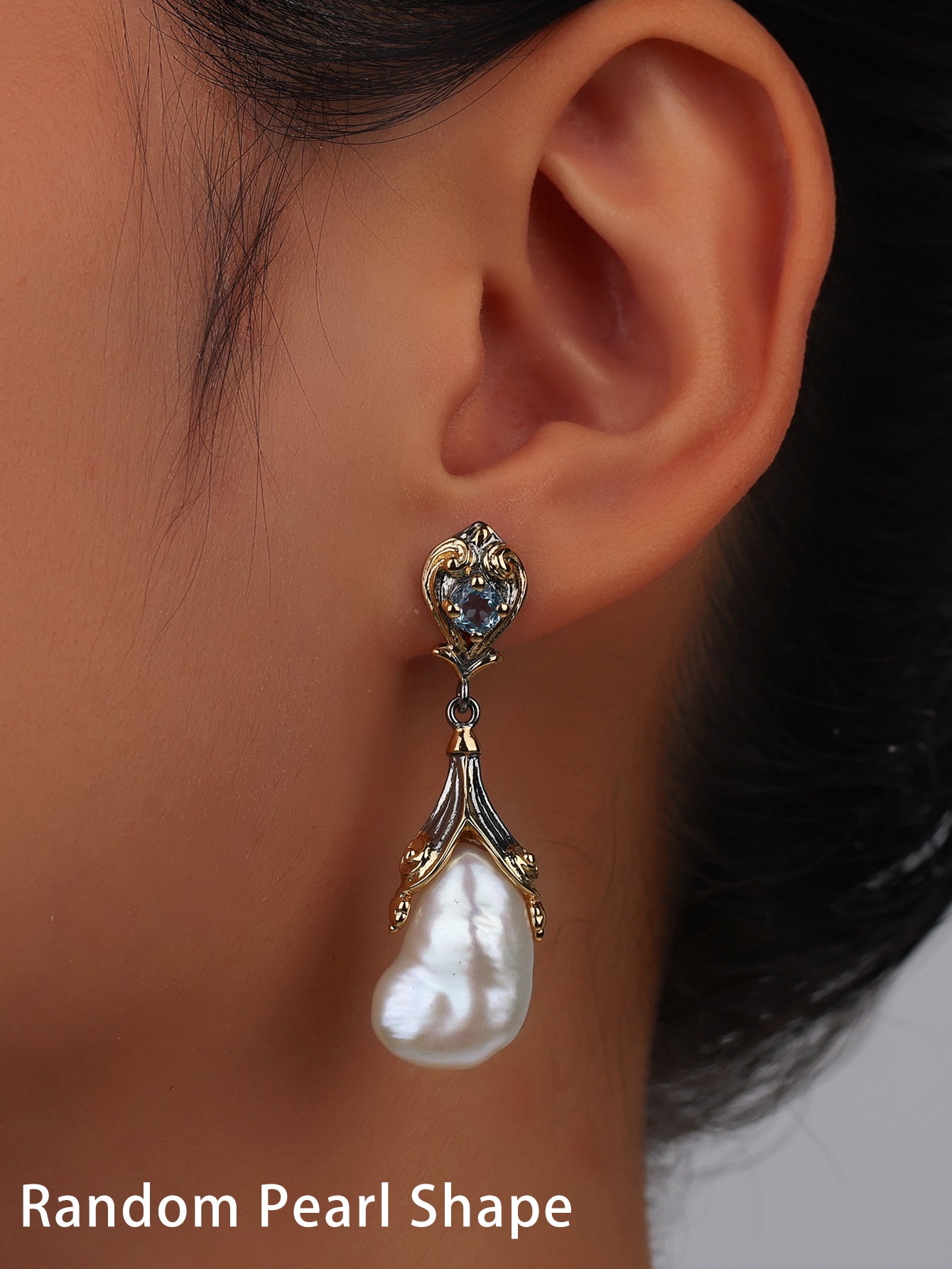 Aura Grace・Baroque Pearl & Topaz Earrings