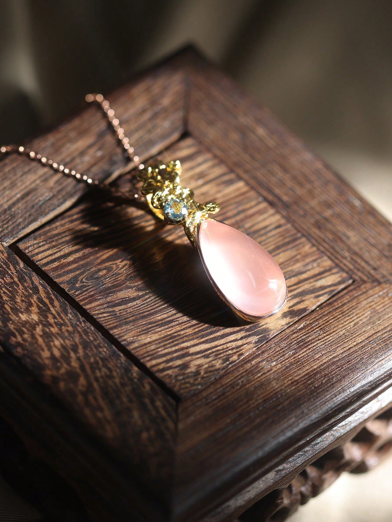 Pink Dream Drops Necklace-Hibiscus Stone/Pink crystal
