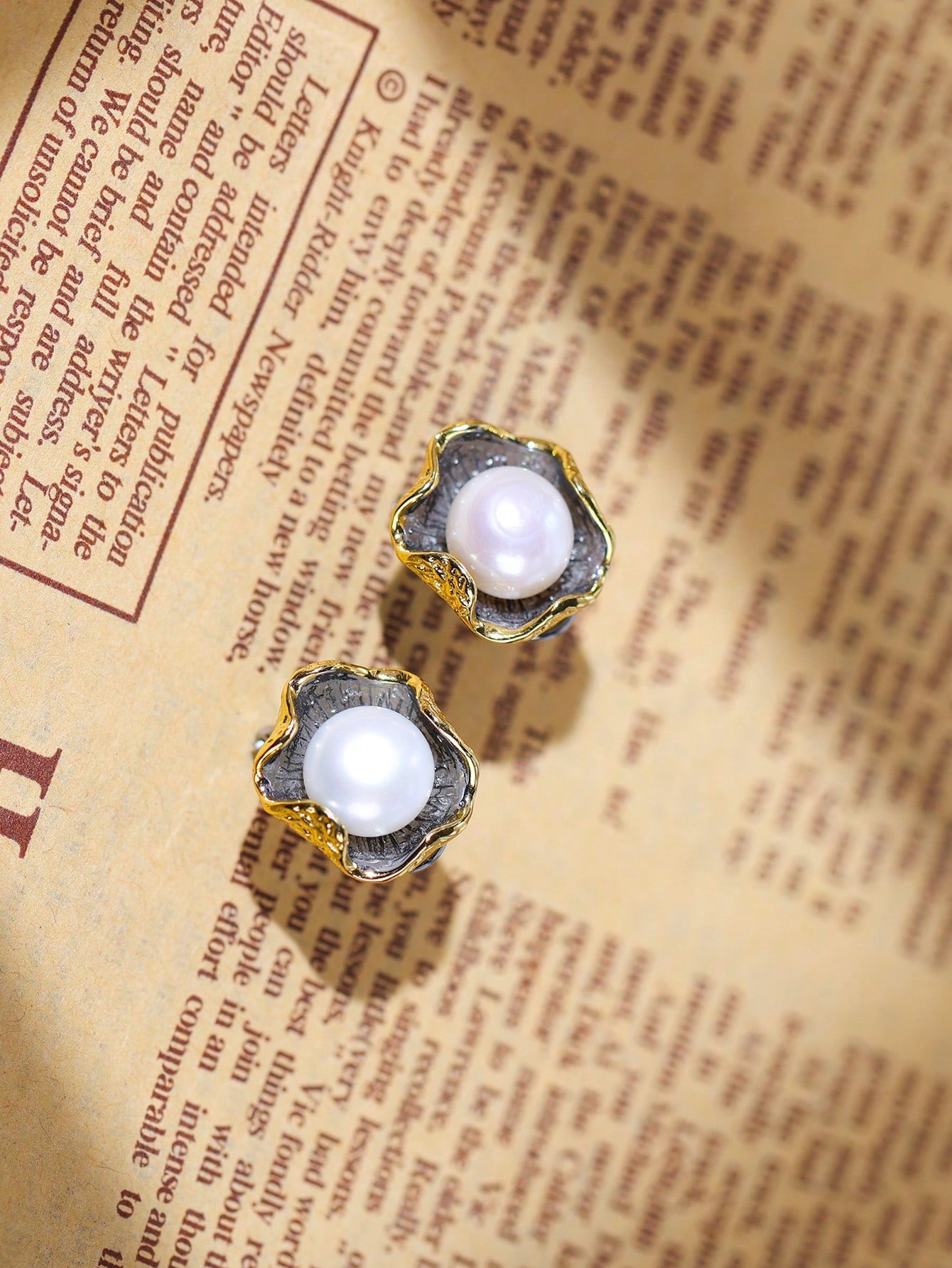 Moonlit Oyster pearl earrings