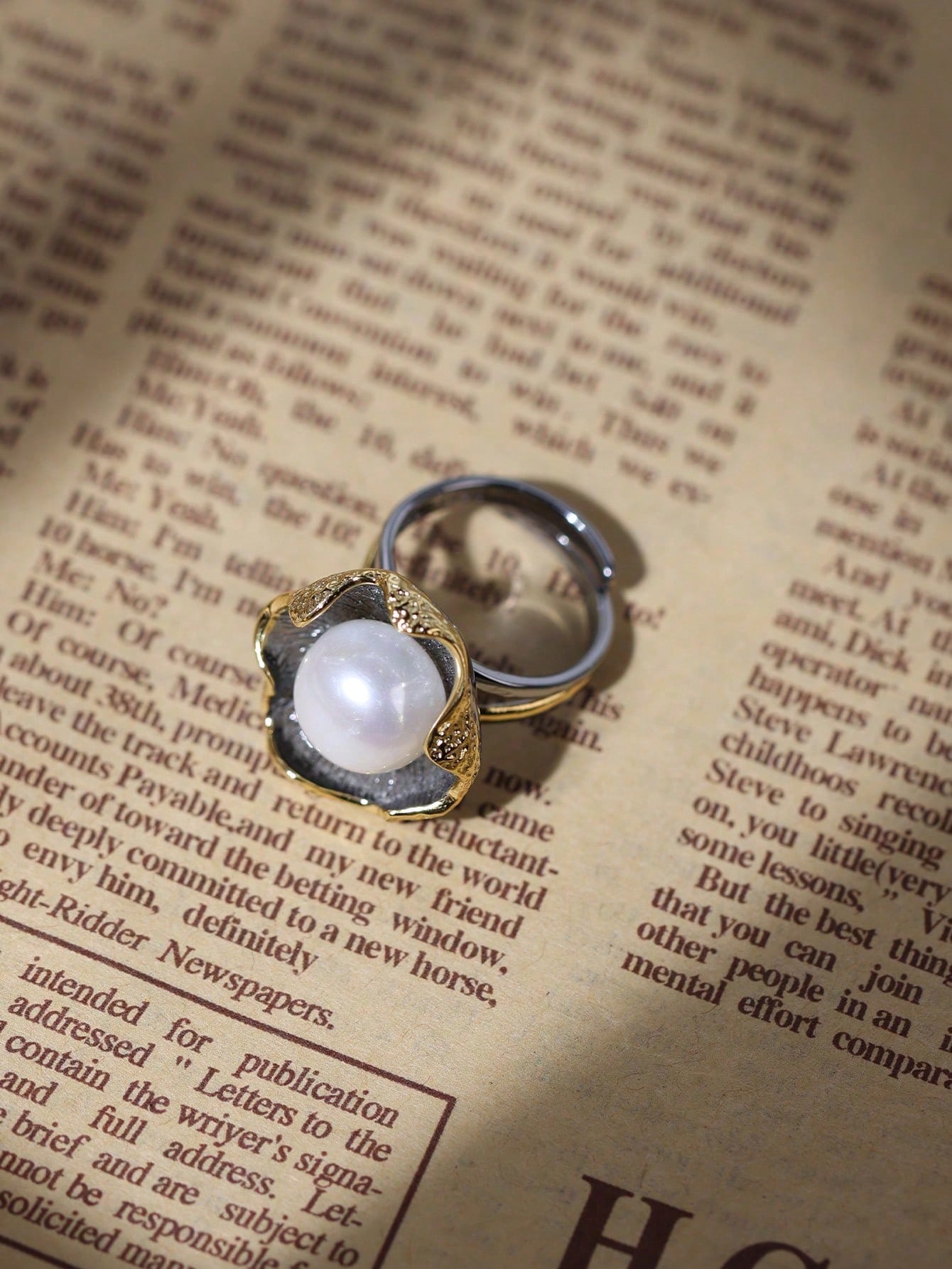 Lucky Pearl Flower Ring