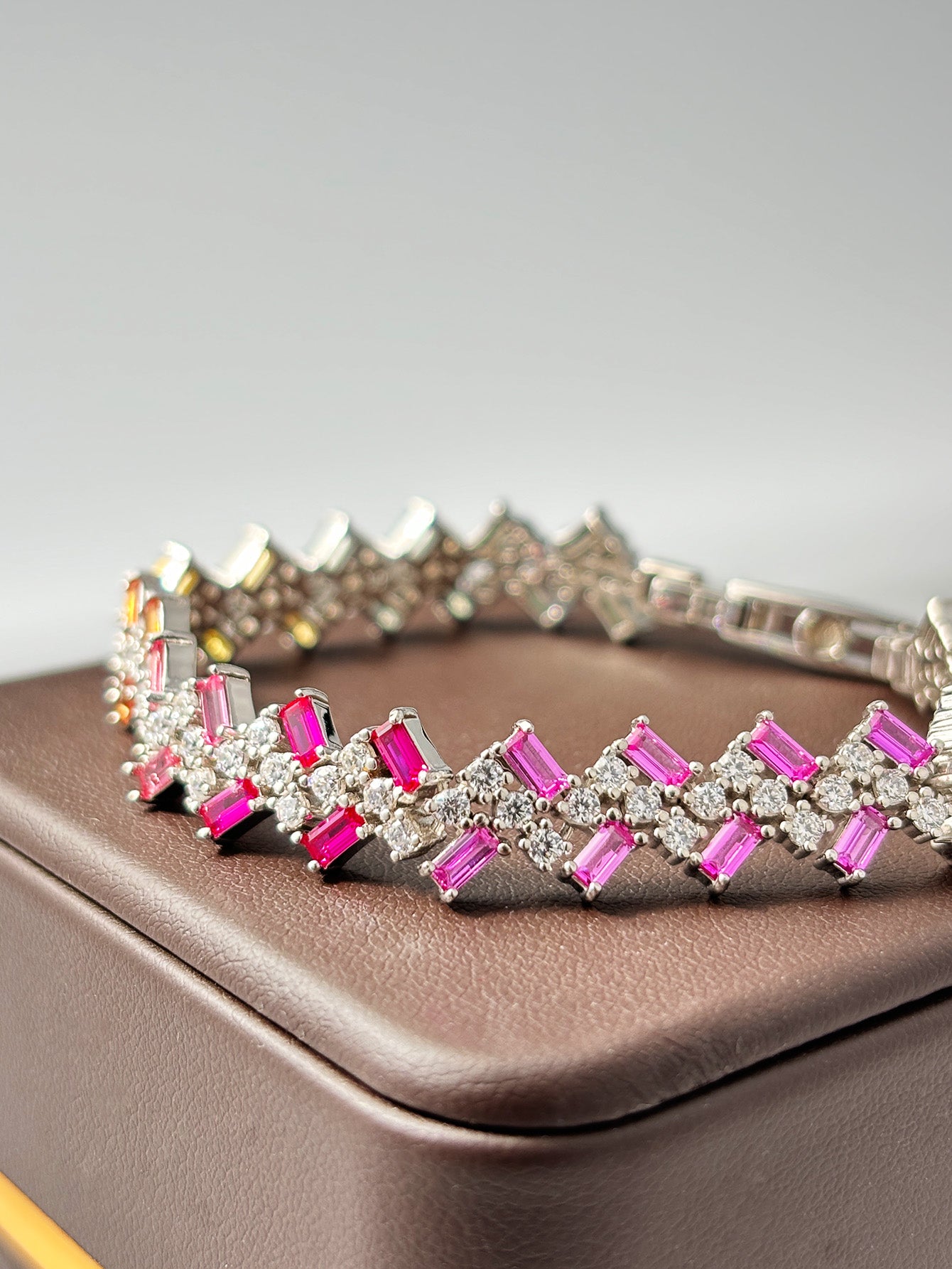Luxe Exquisite Chromatic Sapphire Bracelet