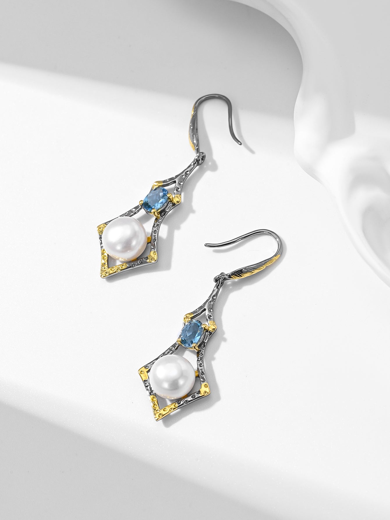 Vintage - Luxe Pearl - Topaz Earrings