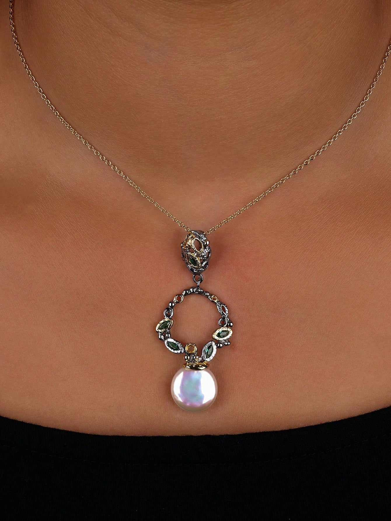 Vintage pearl necklace