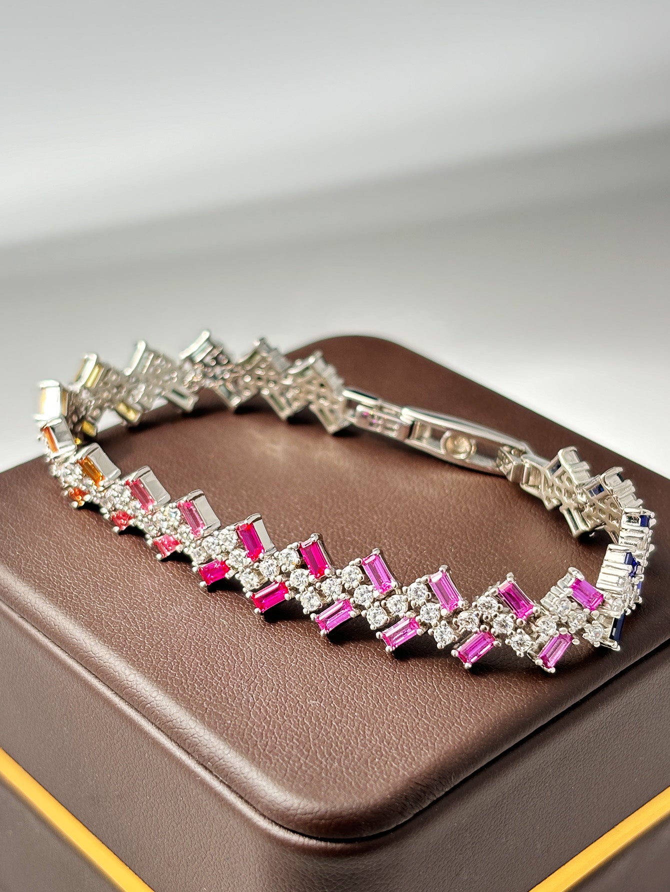Luxe Exquisite Chromatic Sapphire Bracelet
