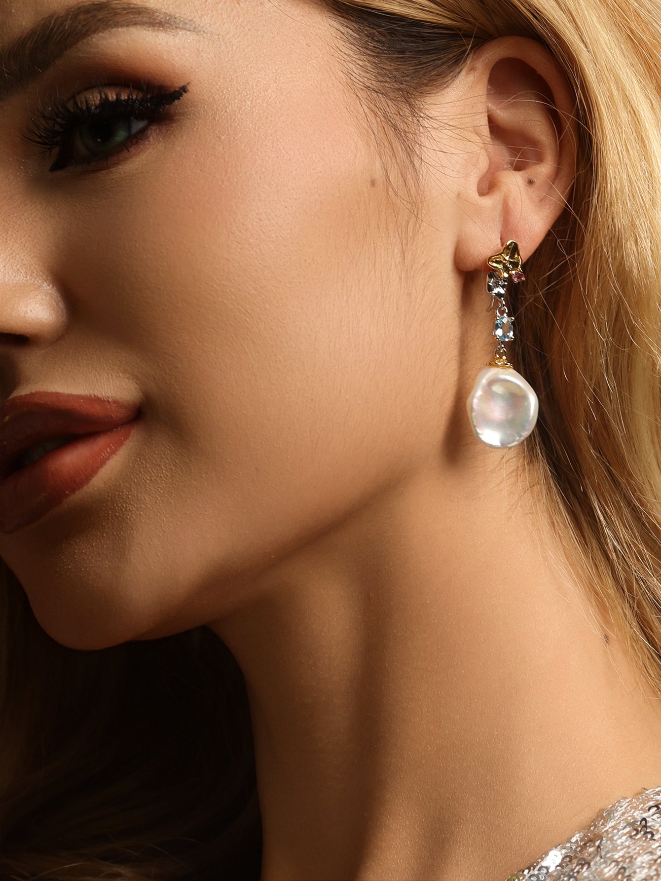 Mystic Bloom・Baroque Pearl & Topaz Earrings