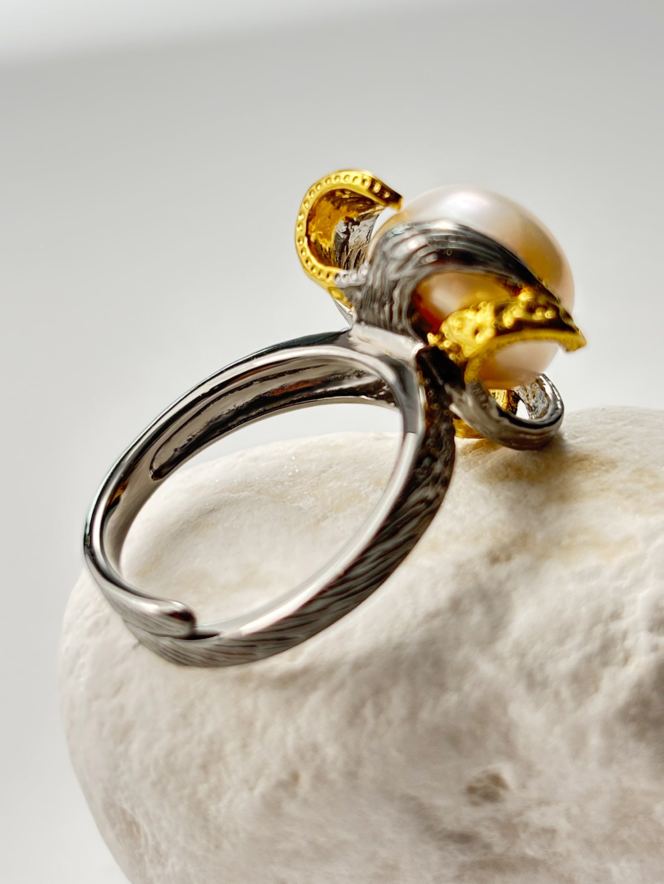 Elegant Pearl Twist Ring