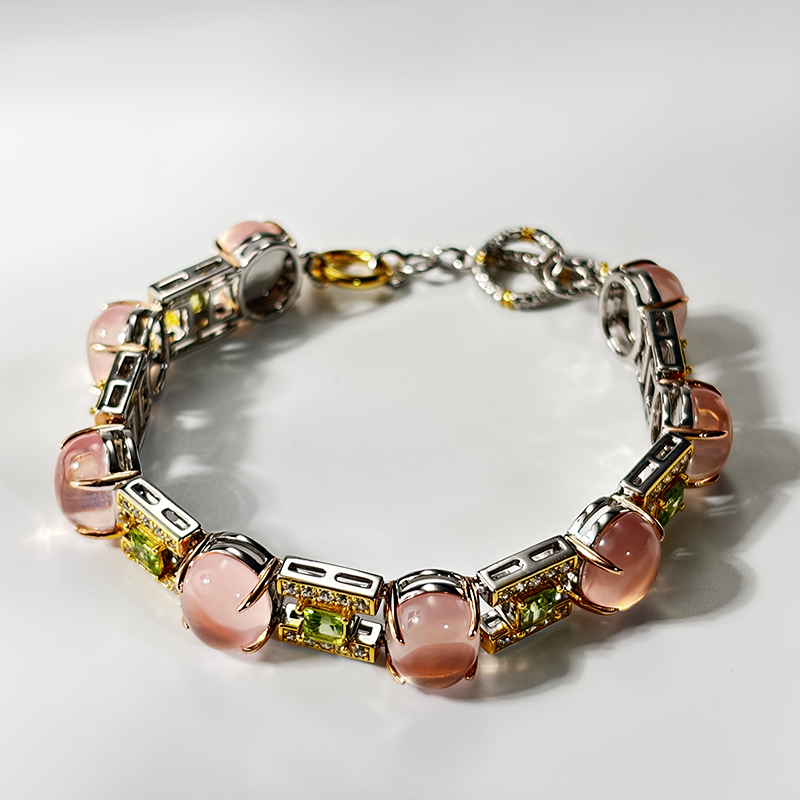 Charm hibiscus quartz bracelet