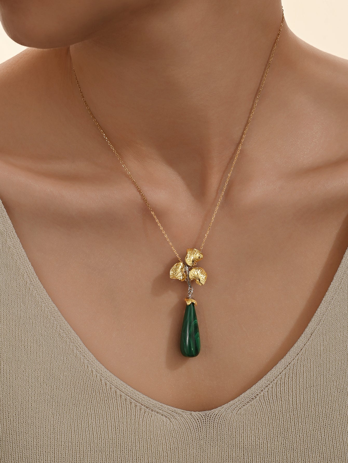 Botanical Grace Malachite Pendant Necklace