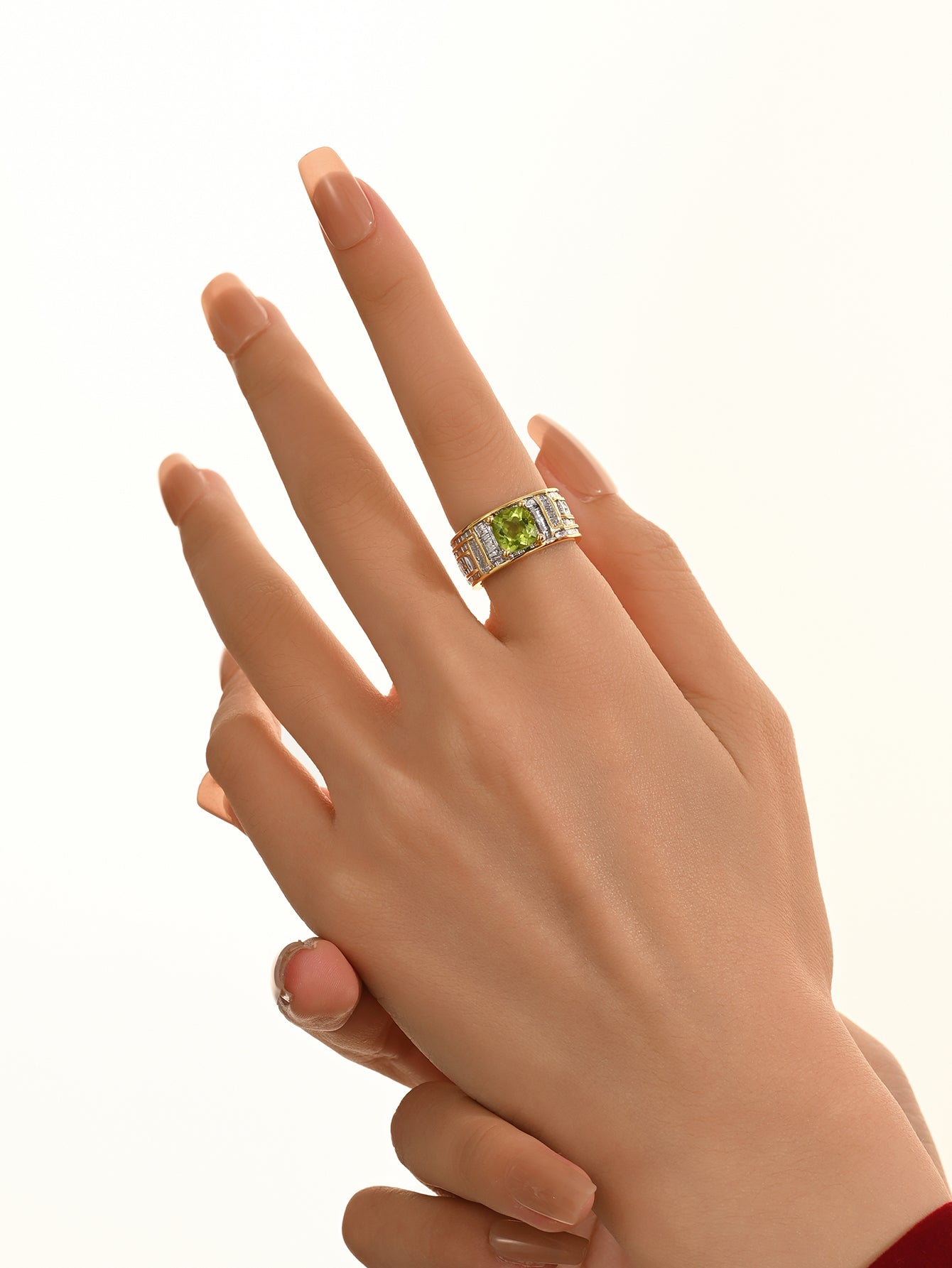 Natural Peridot - Glow Power Ring