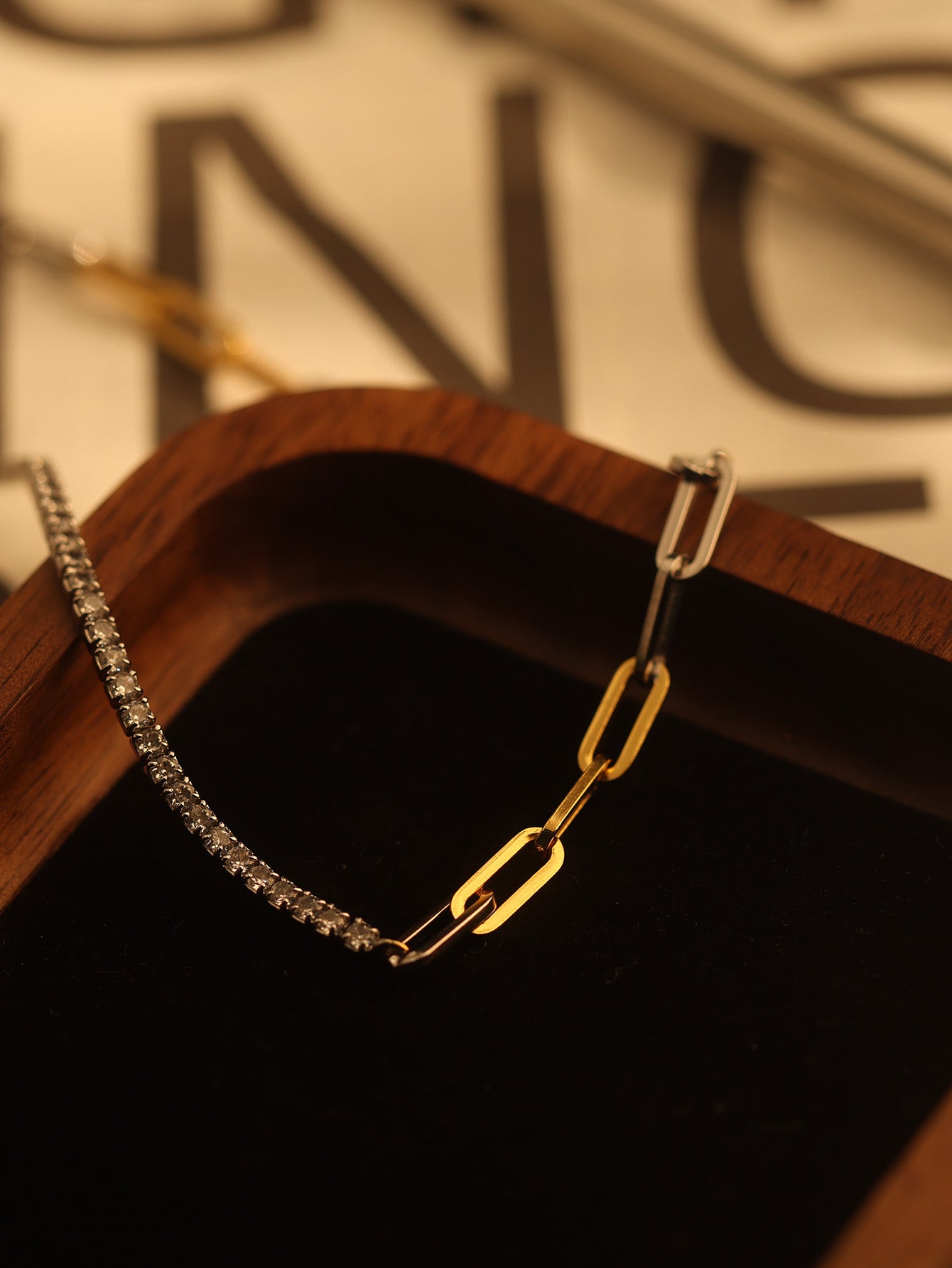 Sparkling spliced zircon necklace